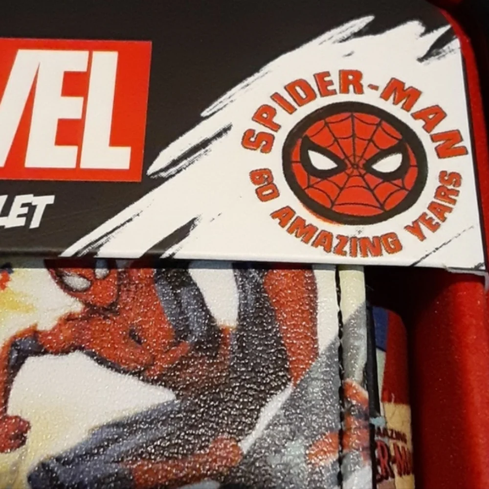 Men's Spiderman 60 Year Limited Edition Tri Fold Wallet with Tin